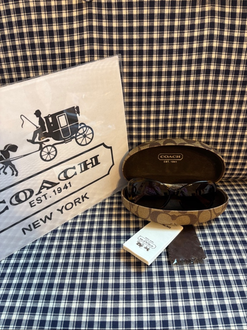 Coach spotty tortoise Brown and Black Signature Sunglasses with Logo Case